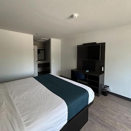 Studio 6 Lake Elsinore, Ca Екстер'єр фото