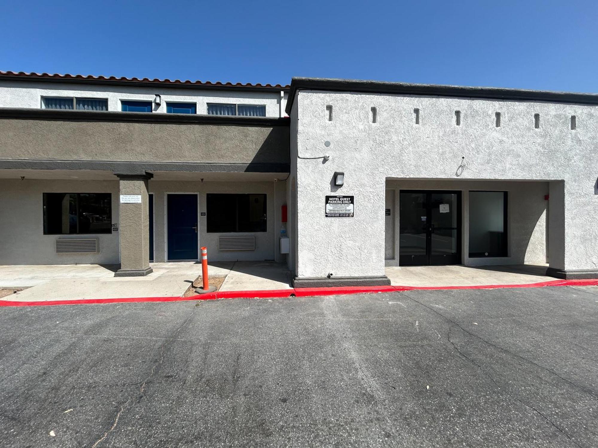 Studio 6 Lake Elsinore, Ca Екстер'єр фото